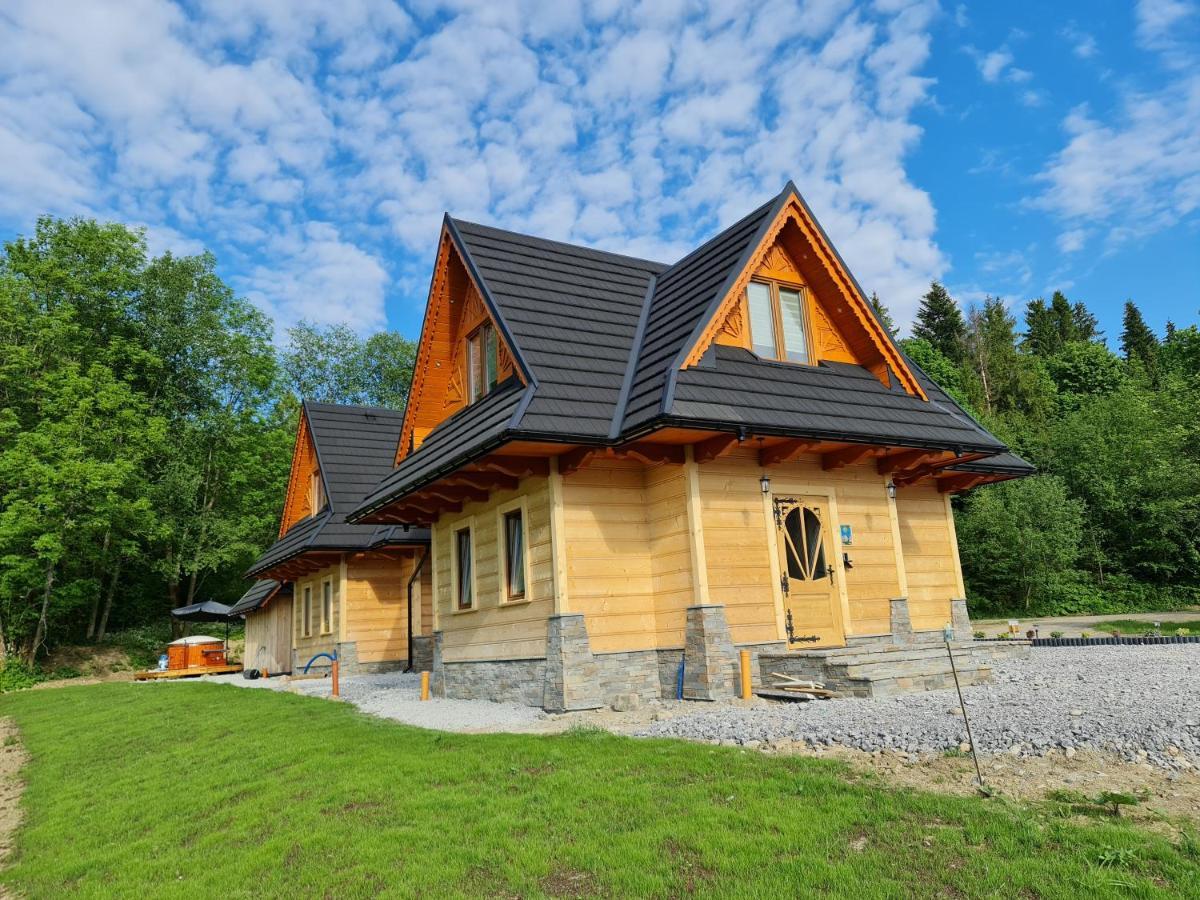 Zabie Dworki Luxury & Шале Вітув